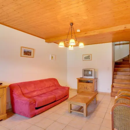 Holiday home Beautiful In The Parc Des Volcans D Auvergne *