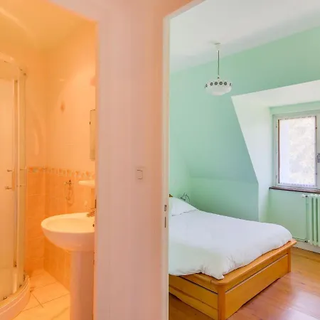 Holiday home Beautiful In The Parc Des Volcans D Auvergne *