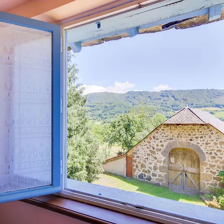 Family Nest Дом отдыха Вик-сюр-Сер