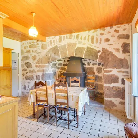 Family Nest * Вик-сюр-Сер