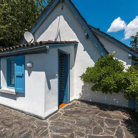 Family Nest Vic-sur-Cère