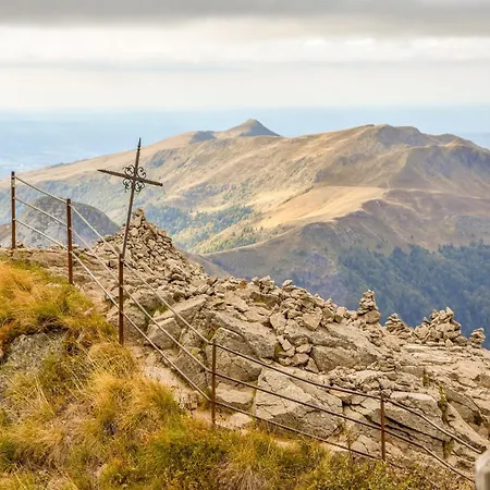 Дом отдыха Family Nest Вик-сюр-Сер