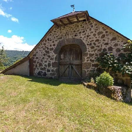 Family Nest * Вик-сюр-Сер