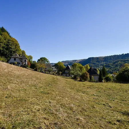 Dom wakacyjny Family Nest Vic-sur-Cère