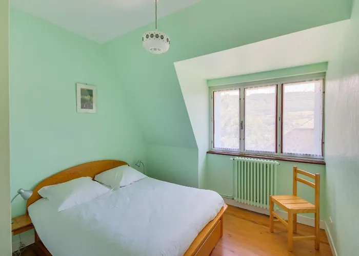 Semesterbostad Family Nest *