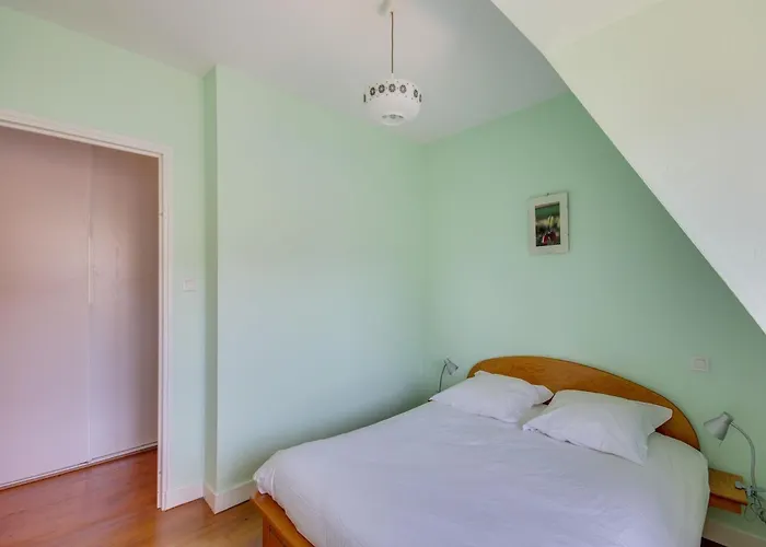 Semesterbostad Family Nest *